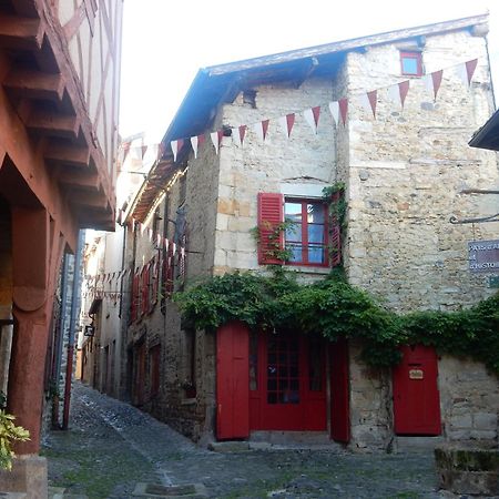 Le Logis D'Hestia Apartment Billom Bagian luar foto