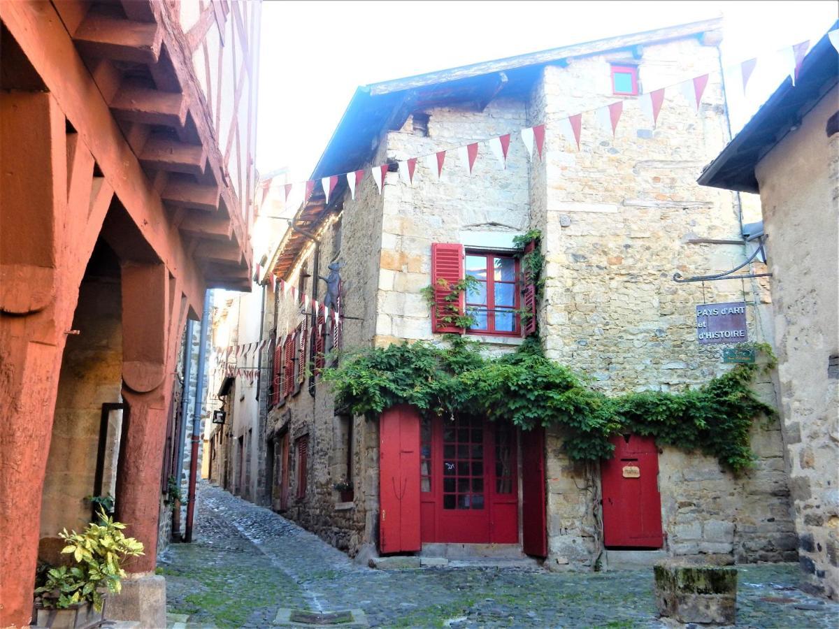 Le Logis D'Hestia Apartment Billom Bagian luar foto