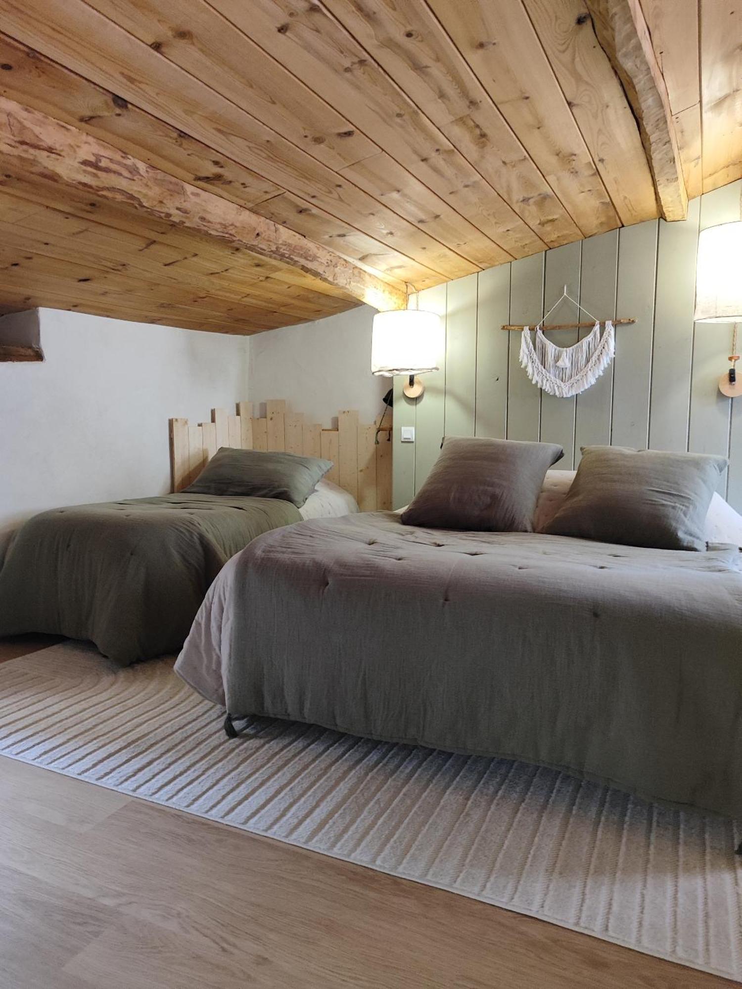 Le Logis D'Hestia Apartment Billom Bagian luar foto