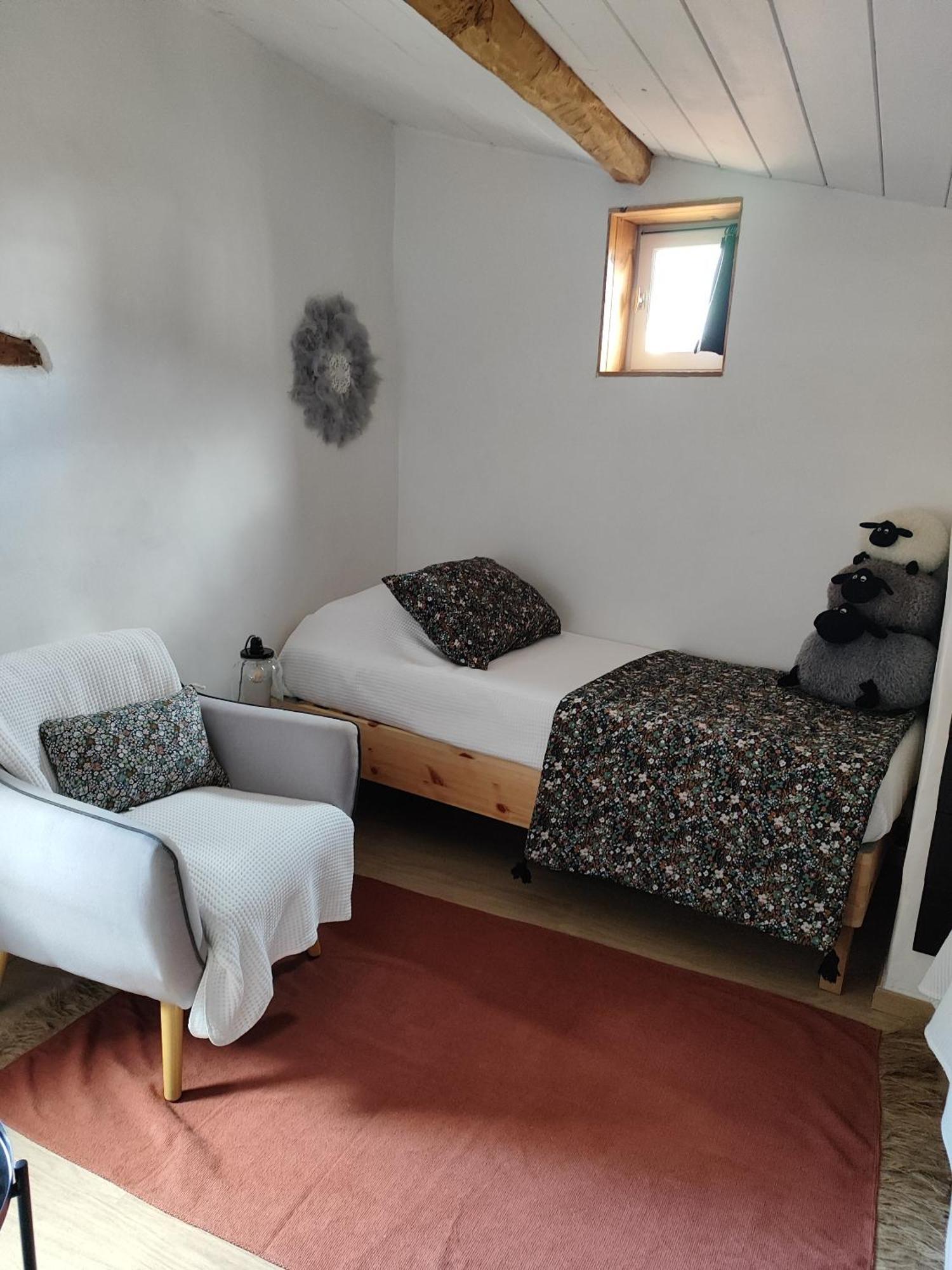 Le Logis D'Hestia Apartment Billom Bagian luar foto